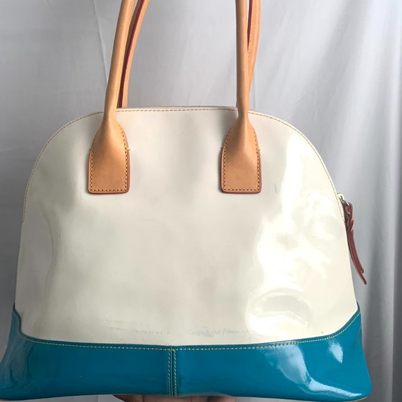 Dooney and Bourke purse - Picture 2 of 4